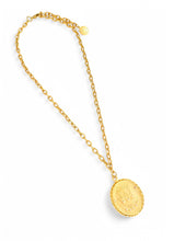 NEW! SAGRADA FAMILIA 💛 ESCAPULARIO✨ Pearl Detail with CATA Chain ✨Short Necklace CHOOSE LENGTH: Short 16”-18”✨ Medium: 18”-20” or Longer-Mid Length: 20”-22”📸 Seen Above Longer-Mid