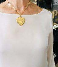 ONLY 1 LEFT!!! NEW! HEART Milagrosa Pendant 💗 with Rose Crystals Energy of Love Energy 💖 & Pearl ✨SOFIA Chain Necklace✨ Short Necklace 18”-20”
