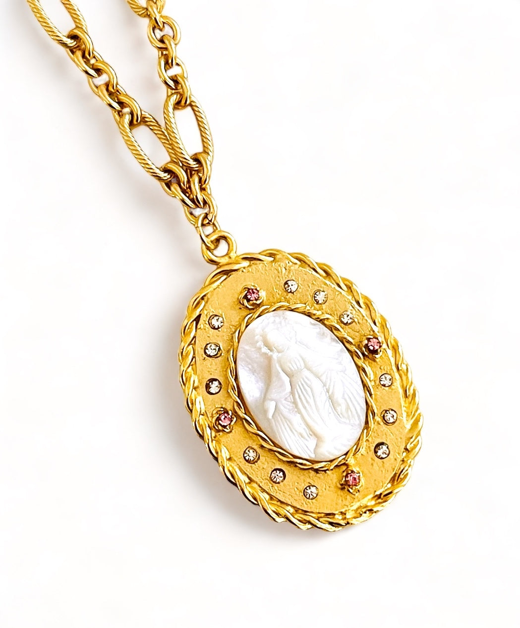 ONLY 1 LEFT!!! Milagrosa in Nácar with Rose Crystals 💗 ✨REGINA Chain✨ Short Necklace 20”-22”
