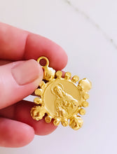 ONLY 1 LEFT!!! Virgen del CARMEN Charm Pendant w/ Pearl & CZ “Escapulario” with “Sagrado Corazón de Jesus” on the Back ✨ REGINA Chain ✨Short Necklace 18”-20”