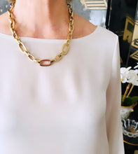 ONLY 1 LEFT!!! 16β Length π NEW! TIA Statement Link π Short Necklace with Toggle Closure (not adjustable) β¨ Choose Length Below β¬οΈ 16β, 18β or 20β
