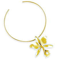 ONLY 1 LEFT!!! CATTLEYA Orchid in IVORY Pin/Brooch ✨ Pendant Necklace Pendant Option at the Back✨Chain or Choker Necklace Option Available Below ⬇️