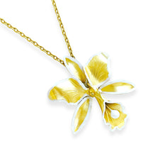 ONLY 1 LEFT!!! CATTLEYA Orchid in IVORY Pin/Brooch ✨ Pendant Necklace Pendant Option at the Back✨Chain or Choker Necklace Option Available Below ⬇️