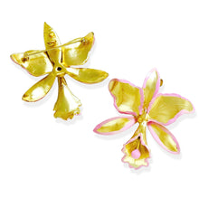 ONLY 2 LEFT!!! CATTLEYA Orchid in BLUSH Pin/Brooch ✨ Pendant Necklace Pendant Option at the Back✨ ✨Chain or Choker Necklace Option Available Below ⬇️