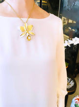 ONLY 1 LEFT!!! CATTLEYA Orchid in IVORY Pin/Brooch ✨ Pendant Necklace Pendant Option at the Back✨Chain or Choker Necklace Option Available Below ⬇️