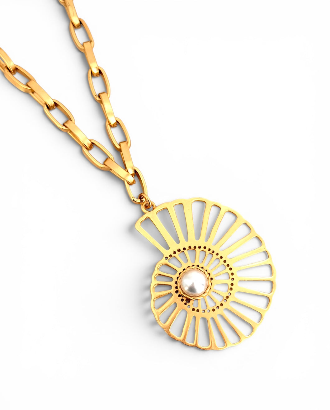 Nautilus with Pearl on Daniela Chain Long 30”