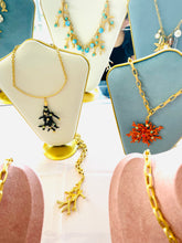 JUST ARRIVED!!! ✨ BLACK 🪸 Coral Like 🪸Branch Statement Pendant Approx 4” in GOLD ⭐️ Short Mid-Length Necklace 20-23”