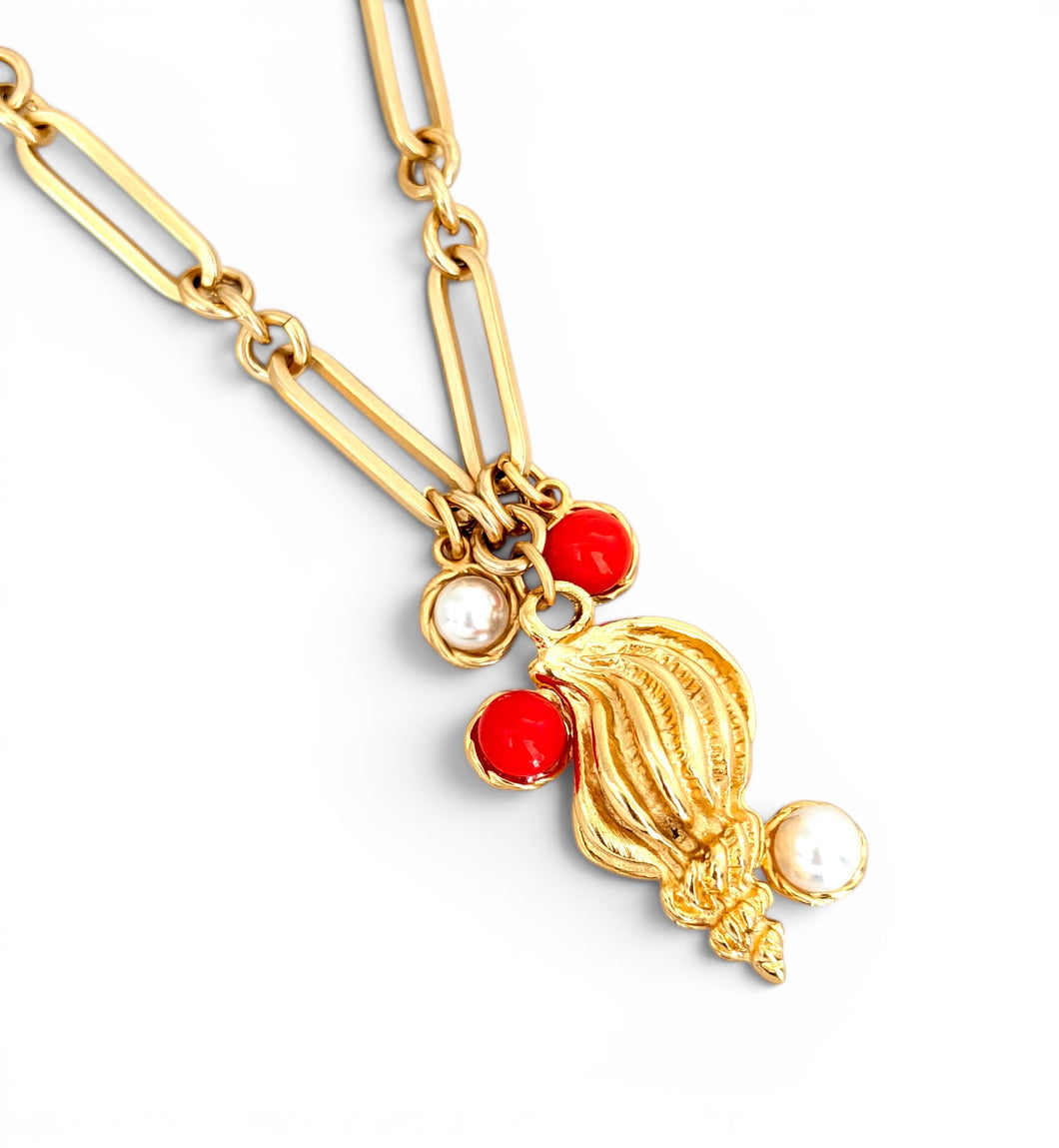 Concha 🐚 with Turquoise Color & Pearl Charms on Sofia Chain Short Necklace 20-22”