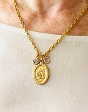 Angel de la GUARDA Charm✨ “Ángel de mi guarda, dulce compañía, no me desampares ni de noche ni de día” ✨ CAMILA Chain 18”-20”✨ Choose Initial ⬇️