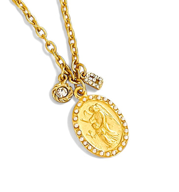Angel Alas 🪽 de la Guarda Pearl Charm with Crystal Charm✨ CAMILA Chain 18”-20”✨ Choose Initial ⬇️