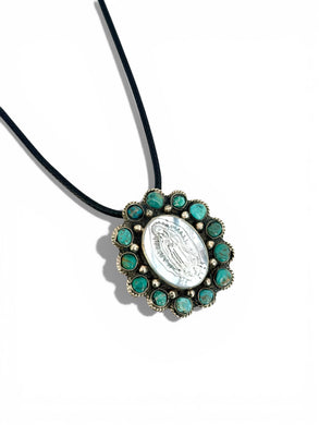 Guadalupe Nácar y Turquesa Short Necklace