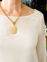 Angel de la GUARDA Medallón ✨”Ángel de mi guarda, dulce compañía, no me desampares ni de noche ni de día” ✨ Short Necklace with CAROLA Chain Toggle Closure 22”✨