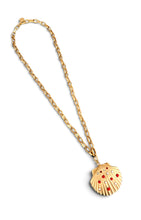 Concha Coral-Like 🪸 with Pearls on Daniela Chain Long Necklace 30”