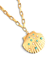 Concha Turquesa with Pearl on Daniela Chain Short 20”
