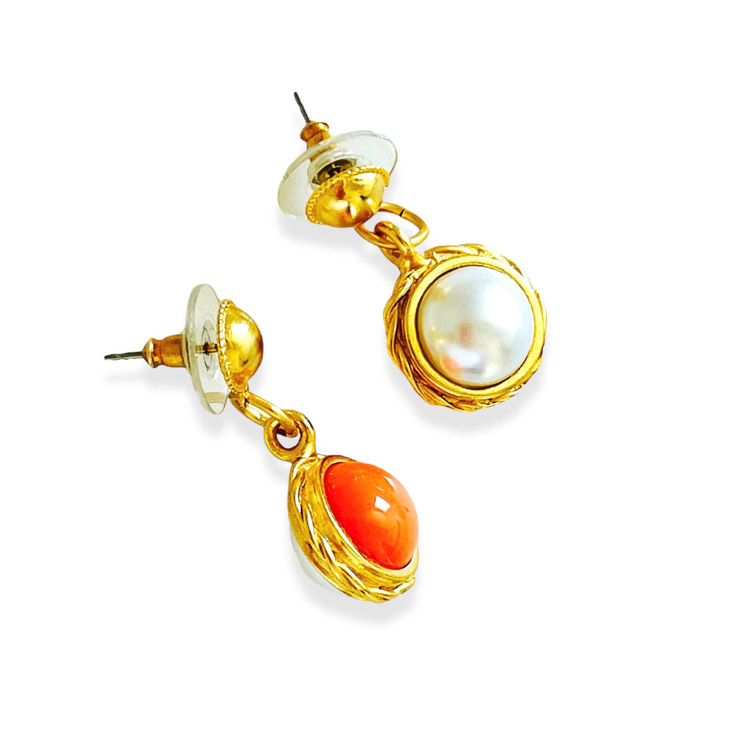Double Cab Earrings in Coral-Like Color & Pearl