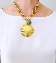 Golden Clamshell Chunky Chain with Sun ☀️ Turquoise Cabochon ✨ Short Necklace 16”-18”
